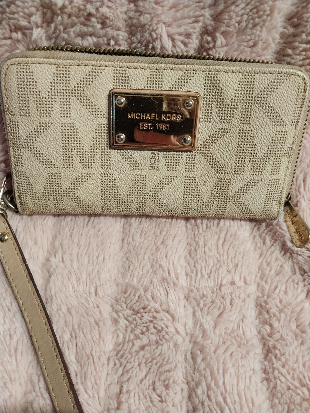 Michael Kors Cream Signature Zip-Around Wristlet Wallet with Gold Plate